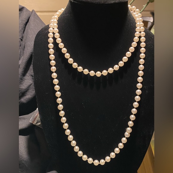 Bundle set of 2 faux pearl string of beads, one is 23” long, the other is 36” - Picture 3 of 6